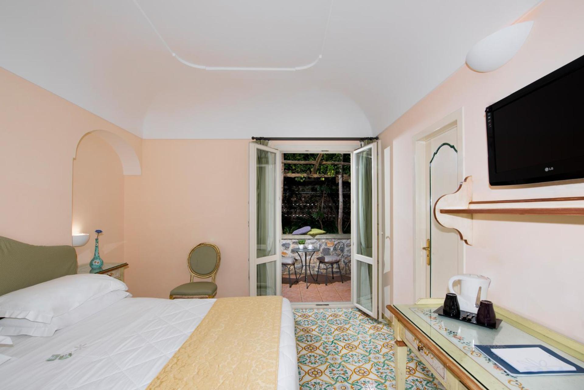 Hotel Margherita Praiano Luaran gambar