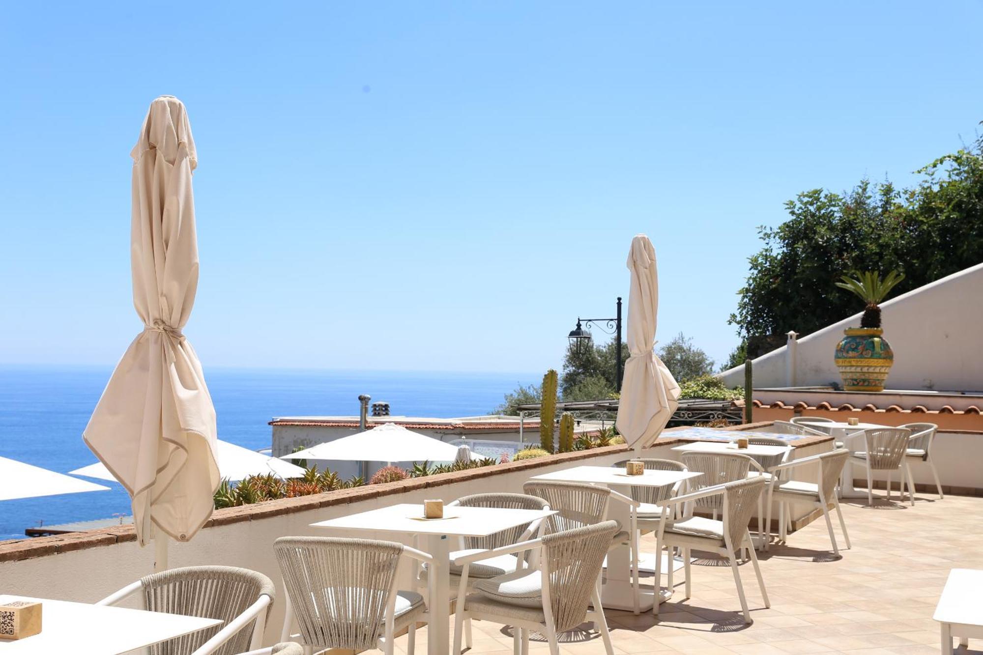 Hotel Margherita Praiano Luaran gambar